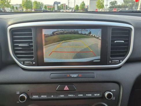 Used 2021 Kia Sportage LX FWD image 29