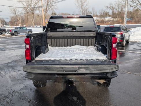 Used 2024 Chevrolet Silverado 2500 Custom w/ Custom Value Package image 32