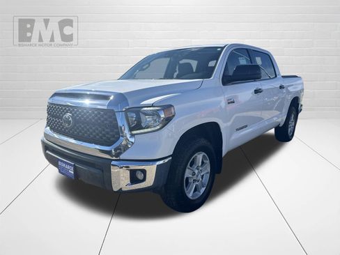 Used 2020 Toyota Tundra SR5 w/ SR5 Upgrade Package AWD/4WD image 1
