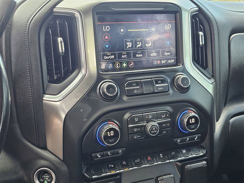 Used 2021 Chevrolet Silverado 1500 LTZ image 10