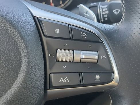 Used 2023 Genesis G70 2.0T w/ Sport Prestige Package image 25