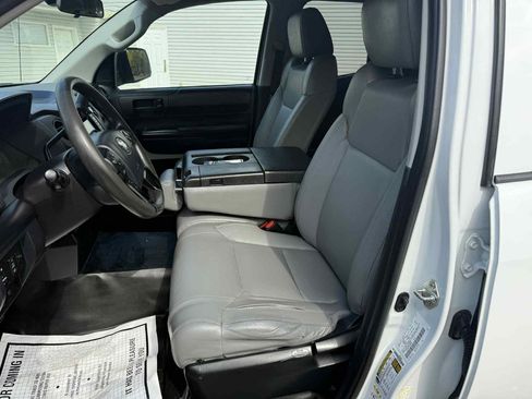Used 2019 Toyota Tundra SR image 11