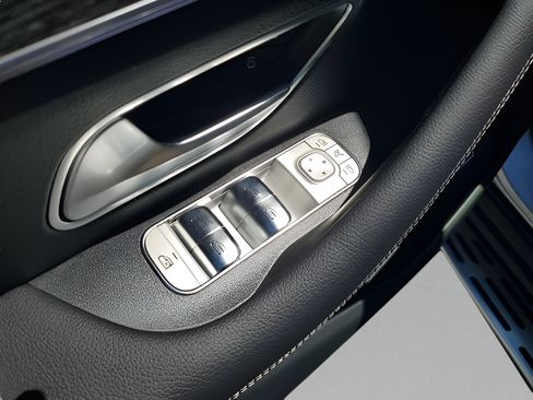 Certified 2026 Mercedes-Benz GLS 450 4MATIC image 38
