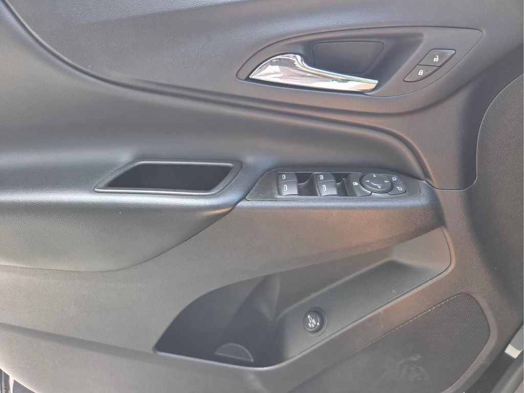 Used 2024 Chevrolet Equinox LT AWD/4WD image 21