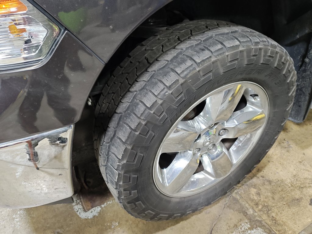 Used 2017 RAM 1500 Big Horn AWD/4WD image 2