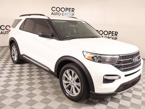 Used 2021 Ford Explorer XLT w/ Equipment Group 202A RWD image 1