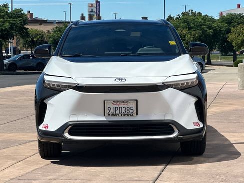 Certified 2023 Toyota bZ4X FWD image 11