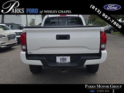 Used 2022 Toyota Tacoma SR w/ SX Package RWD image 5