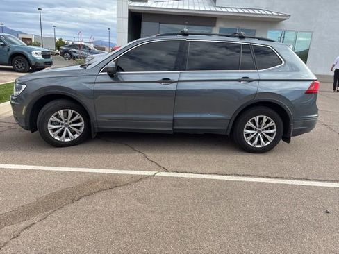 Used 2019 Volkswagen Tiguan SE AWD/4WD image 2