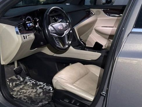 Used 2019 Cadillac XT5 Luxury image 6