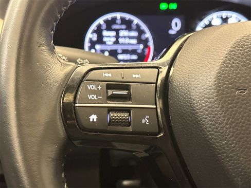 Certified 2023 Honda HR-V EX-L image 31