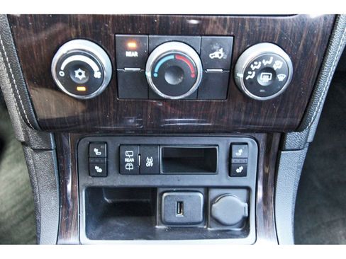 Used 2017 Chevrolet Traverse LT w/ Style and Technology Package FWD image 26
