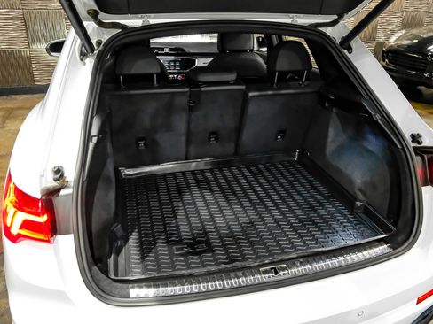 Used 2020 Audi Q3 2.0T Premium w/ Convenience Package AWD/4WD image 58