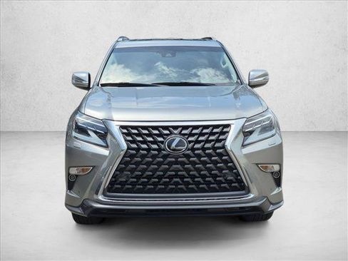 Used 2023 Lexus GX 460 Premium AWD/4WD image 2