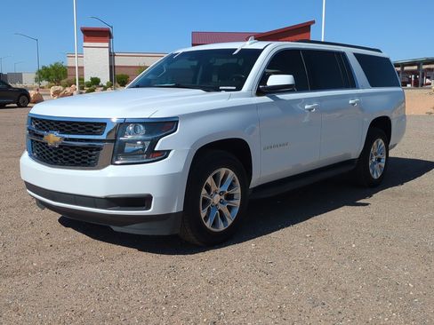 Used 2019 Chevrolet Suburban LT RWD image 7
