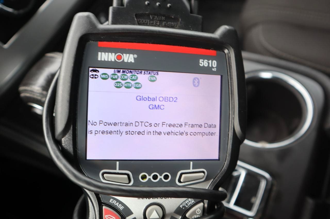 Used 2014 GMC Acadia SLE AWD/4WD image 25