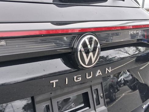 New 2026 Volkswagen Tiguan SEL R-Line AWD/4WD image 10