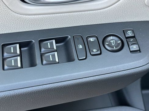 New 2026 Honda Pilot Touring image 12