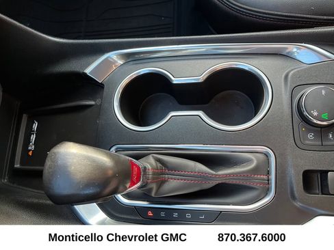 Used 2022 Chevrolet Traverse RS w/ LPO, Floor Liner Package image 23