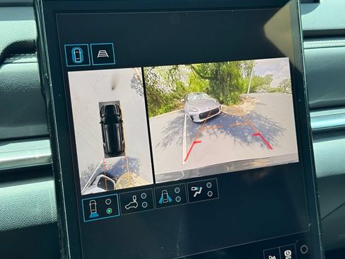 New 2027 GMC Terrain Elevation FWD image 19
