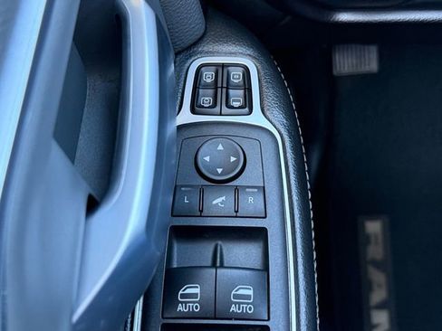 Used 2023 RAM 3500 Big Horn w/ Level 1 Equipment Group image 17