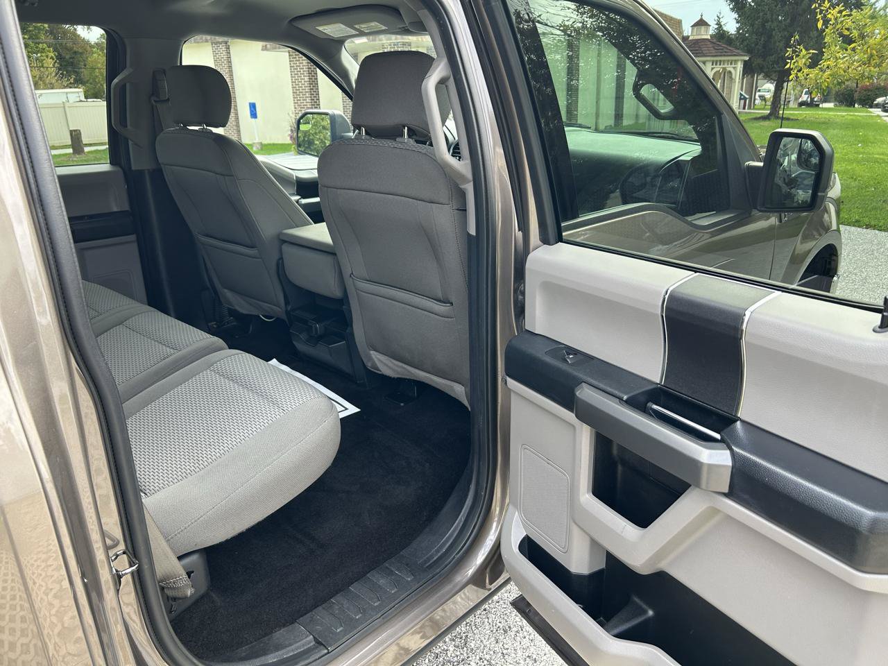 Used 2018 Ford F150 XLT AWD/4WD image 16