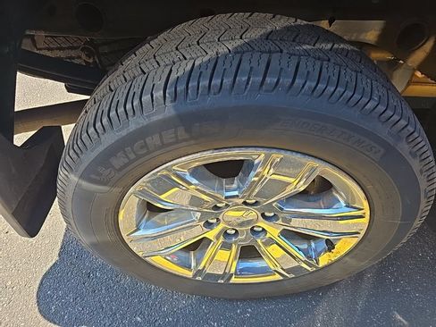 Used 2017 GMC Sierra 1500 SLT AWD/4WD image 31