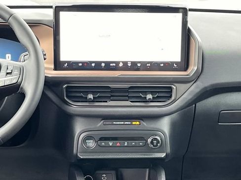 Used 2025 Ford Bronco Sport Outer Banks w/ Outer Banks Tech Package+ AWD/4WD image 19