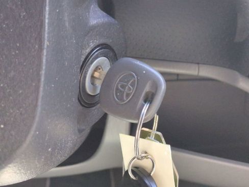 Used 2007 Toyota Tacoma PreRunner image 25