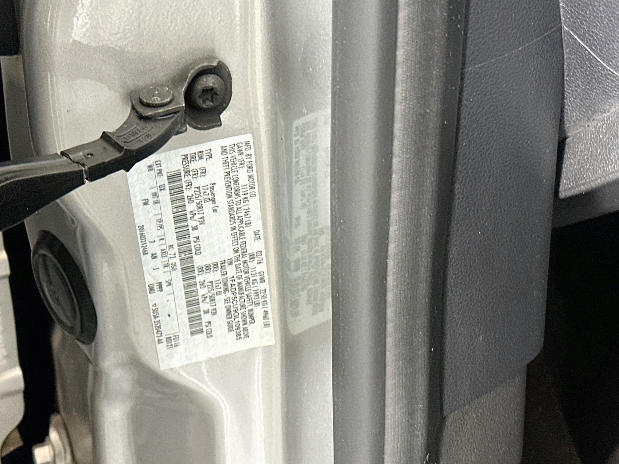 Used 2016 Ford C-MAX Energi SEL w/ Equipment Group 303A FWD image 12