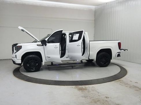 Used 2023 GMC Sierra 1500 AT4X AWD/4WD image 13
