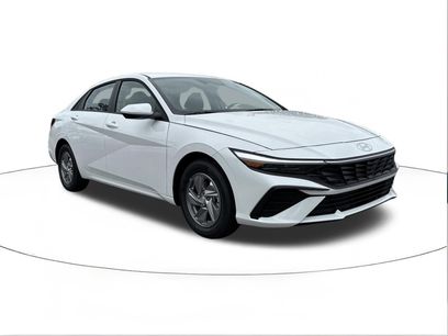 New 2026 Hyundai Elantra SE