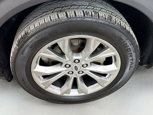 Used 2020 Ford Explorer XLT w/ Equipment Group 202A image 32