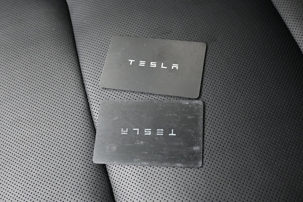 Used 2024 Tesla Model X AWD/4WD image 33