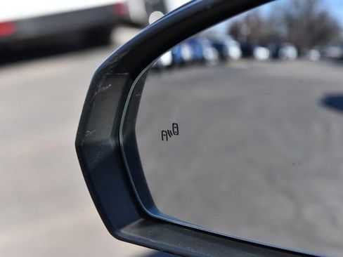 Certified 2022 Volkswagen Taos S image 10