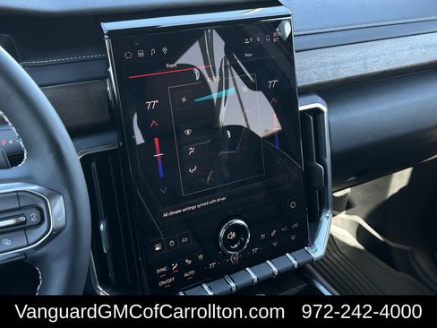 New 2026 GMC Acadia Denali Ultimate w/ LPO, Floor Liner Package AWD/4WD image 16