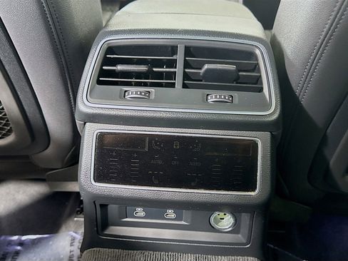 Used 2022 Audi A6 3.0T allroad Prestige image 25