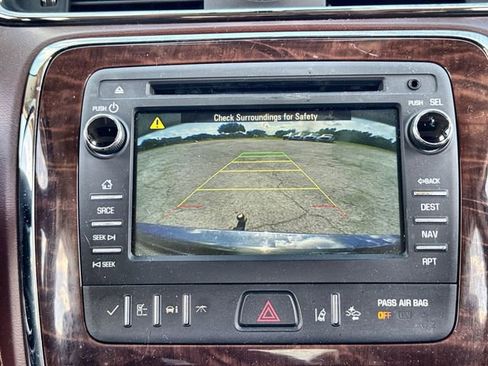 Used 2014 Buick Enclave Premium w/ Trailering Provision Package FWD image 17