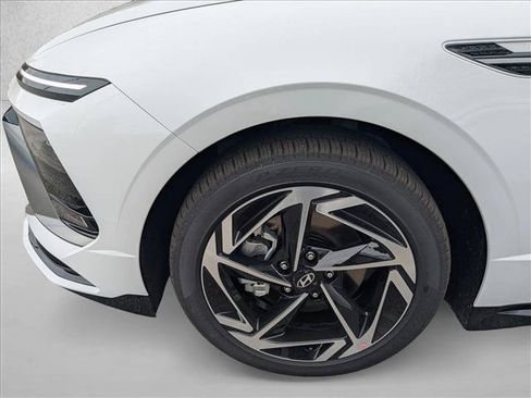 Used 2026 Hyundai Sonata SEL FWD image 10
