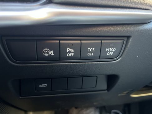 Certified 2025 MAZDA CX-70 3.3 Turbo w/ Preferred Package image 12