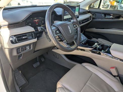 Used 2021 Lincoln Nautilus Reserve w/ Equipment Group 201A image 10