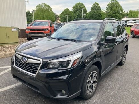 Used 2021 Subaru Forester Premium AWD/4WD image 2