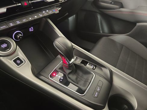 Used 2024 Dodge Hornet GT w/ Cold Weather Group image 23