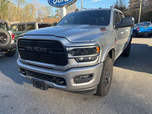 Used 2021 RAM 2500 Laramie w/ Night Edition image 6