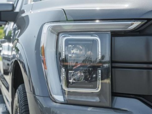 Used 2022 Ford F150 Lariat w/ Equipment Group 502A High AWD/4WD image 16