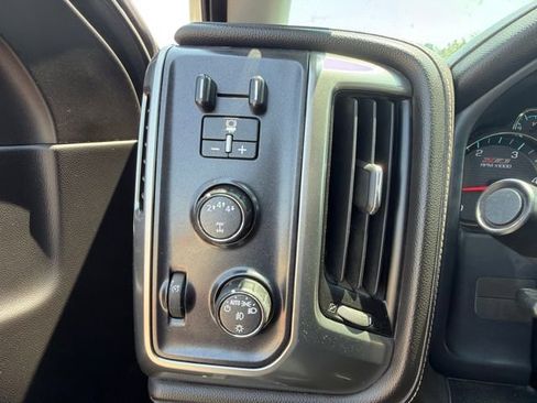 Used 2019 Chevrolet Silverado 2500 LTZ w/ Duramax Plus Package AWD/4WD image 9