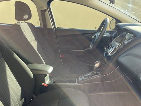Used 2018 Ford Focus SEL FWD image 15