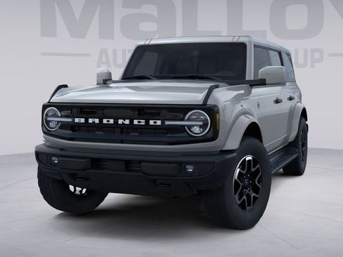 New 2026 Ford Bronco Outer Banks AWD/4WD image 2