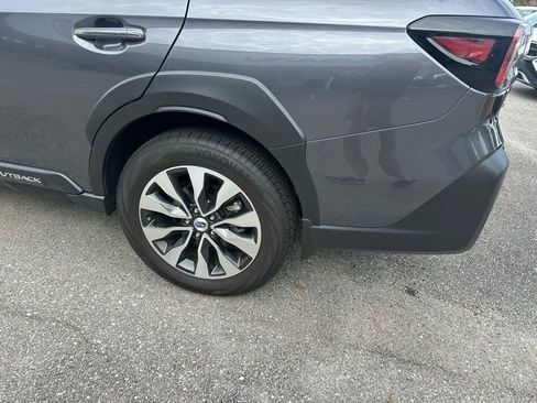 Used 2025 Subaru Outback Touring image 10