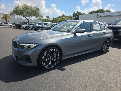 Used 2025 BMW 330i Sedan RWD image 5